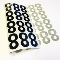 Klistremerkeark med svart nummer 8