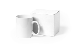 Hvit pappeske laget av resirkulert papp for krus