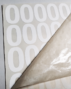 Klistremerkeark med nummer 0 Hvit