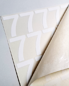 Nummer 7 hvit klistremerkeark