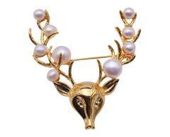 Reinsdyr med perler brosje